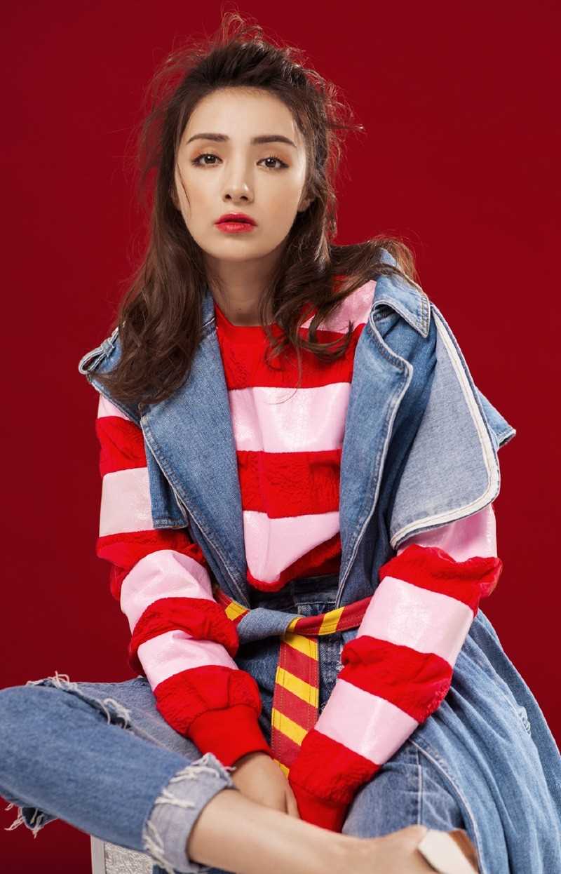 优质时尚香艳美女麦迪娜明星生活服饰个人相册