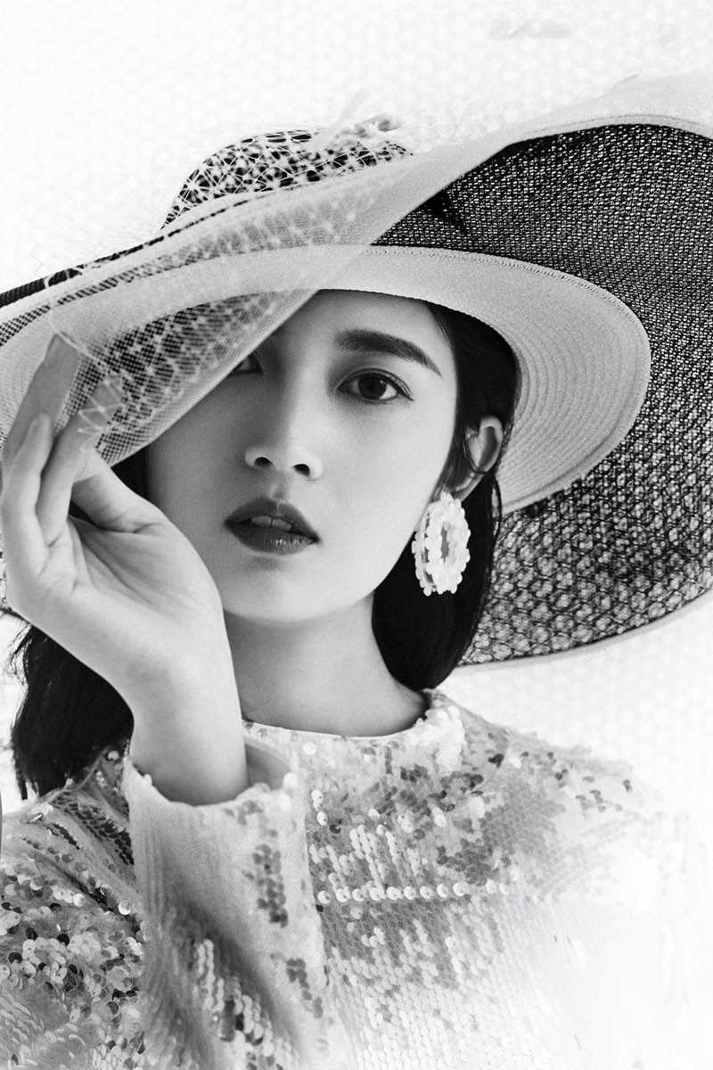 精选时尚亚洲女人陈钰琪百变服饰造型明星专辑图册