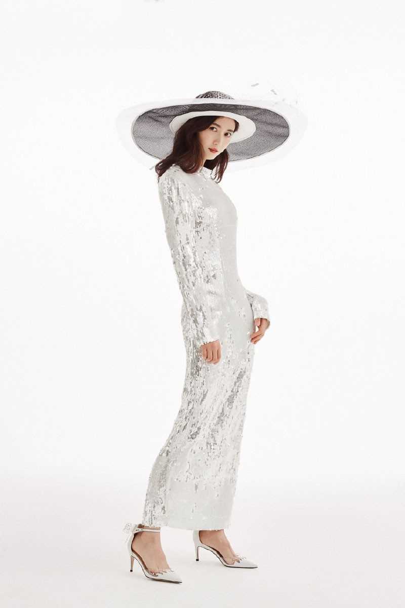 精选时尚亚洲女人陈钰琪百变服饰造型明星专辑图册