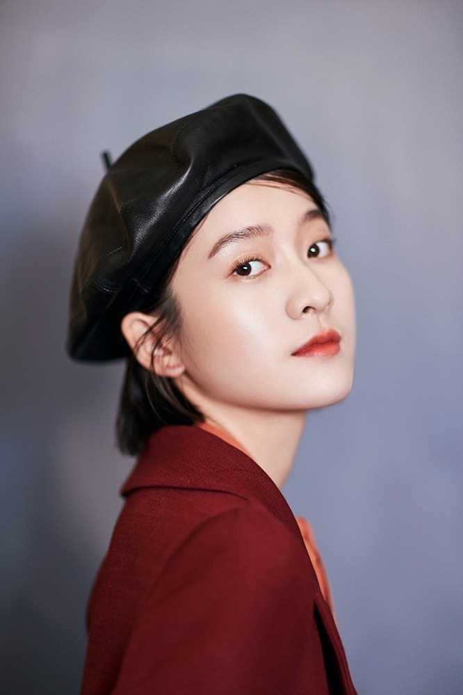 优质复古时尚美女张雪迎香艳长腿明星生活照图片图片