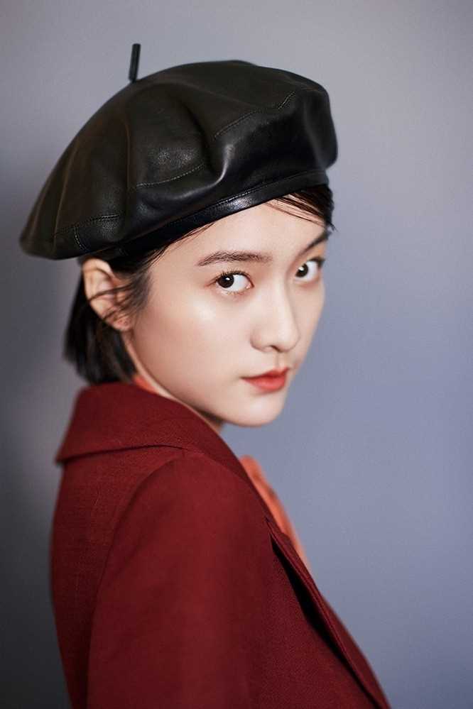 优质复古时尚美女张雪迎香艳长腿明星生活照图片图片