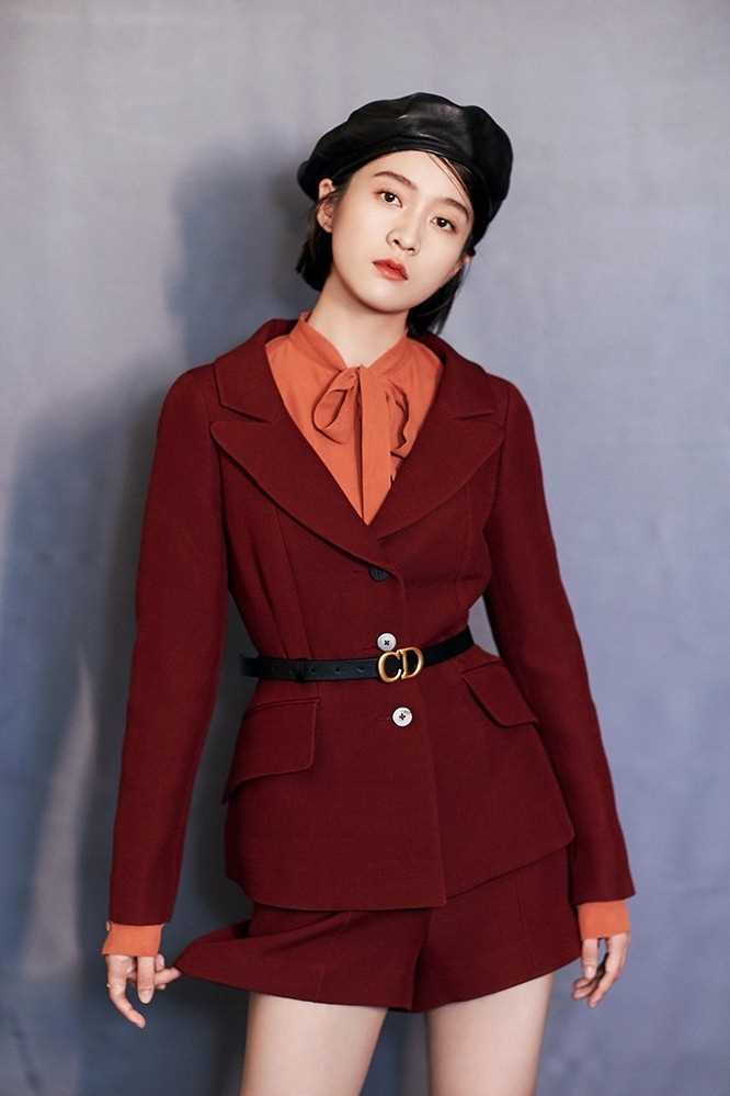 优质复古时尚美女张雪迎香艳长腿明星生活照图片图片