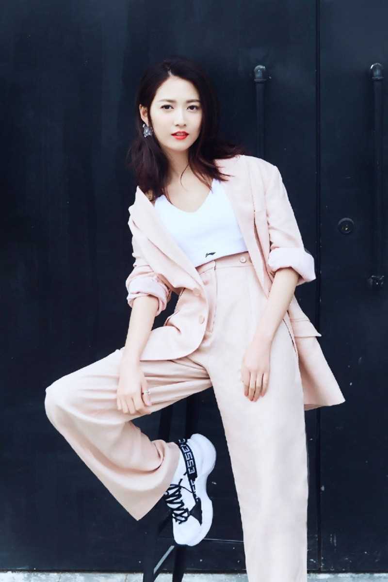 高清帅气时尚御姐陈钰琪百变服饰明星个人图集