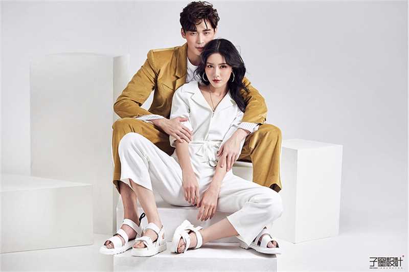 最全时尚浪漫的夫妻婚纱照风格图片相册