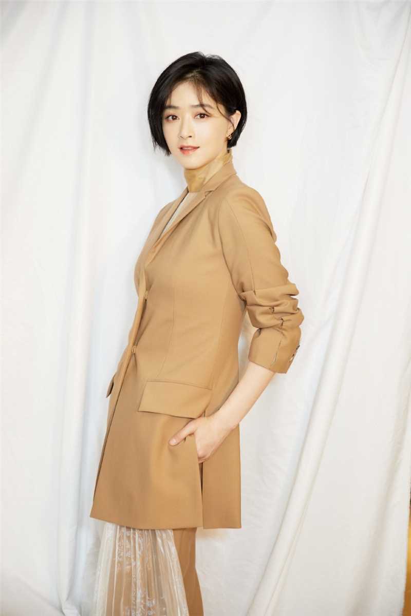 精选西装长裙美女蒋欣个性时尚杂志图片图册