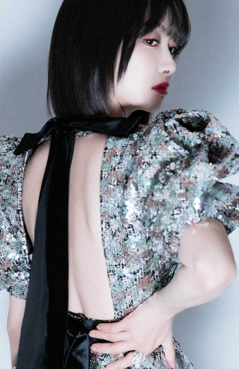 优质短发高挑美女宋茜白皙长腿杂志时尚图片相册