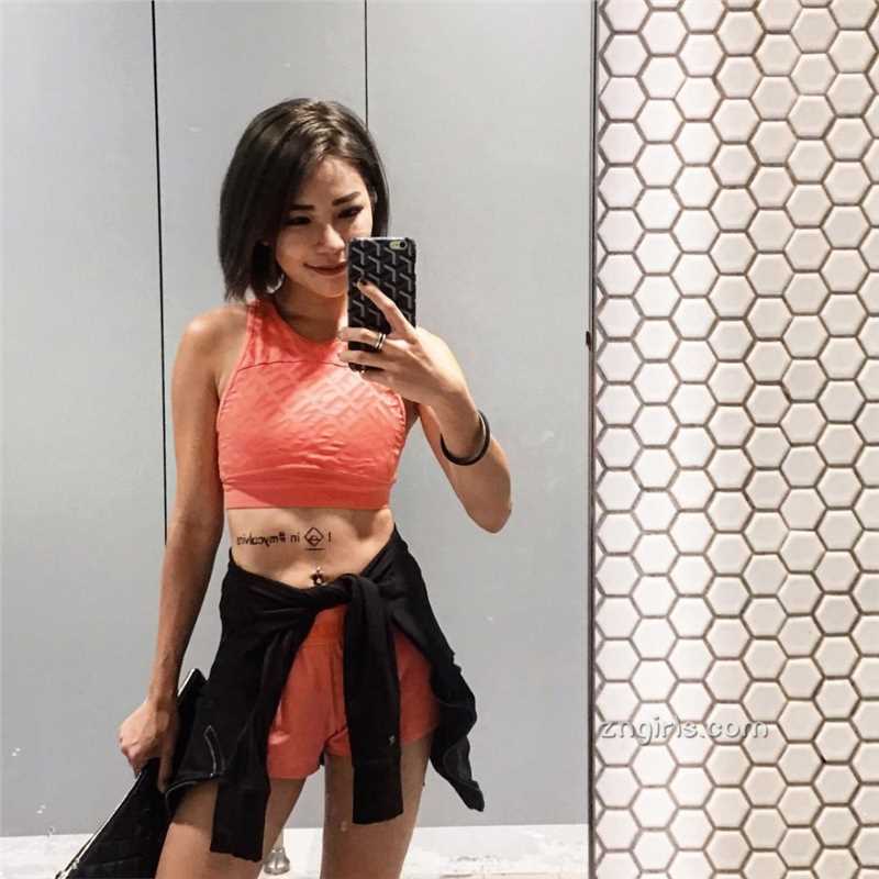 最新极品韩国波涛时尚名媛大胆人体艺术图片壁纸