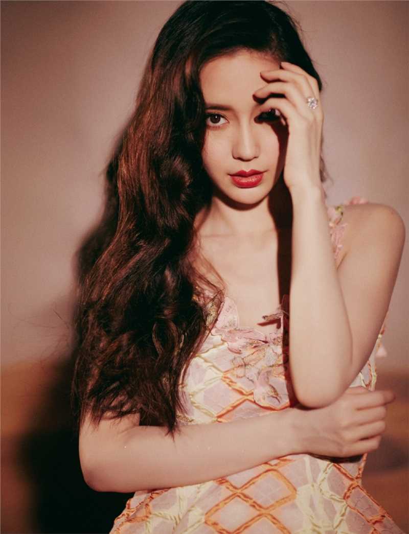 特别专辑女神气质明星angelababy浪漫长裙时尚走秀图片图片