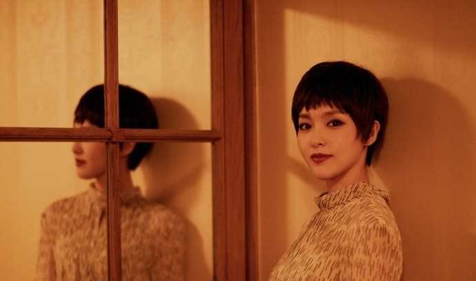 最新短发女人御姐气质时尚贵妇迷人图片壁纸