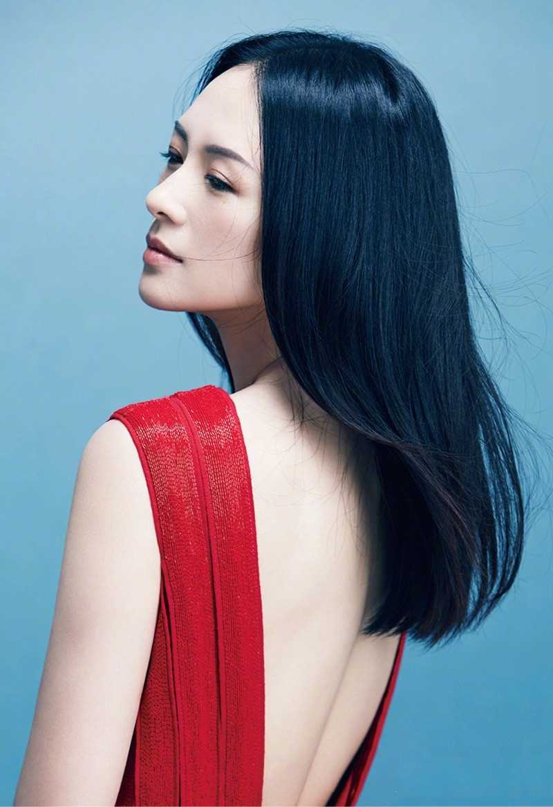 最新自信成熟御姐章子怡露背礼裙干练时尚明星图集