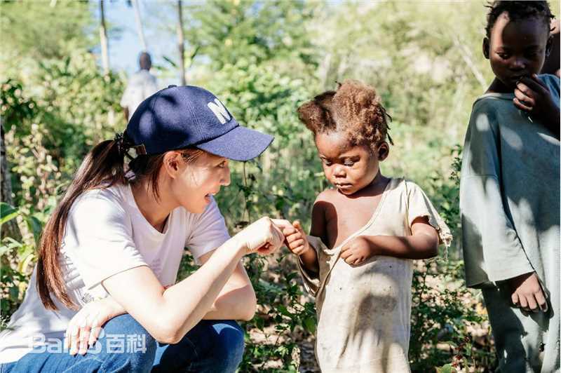 张钧甯(Ning Chang)201411月中旬走访海地前后照片