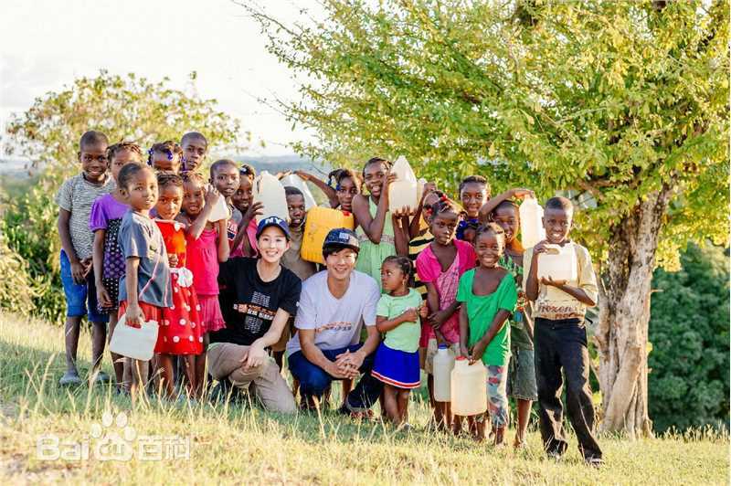 张钧甯(Ning Chang)201411月中旬走访海地前后照片