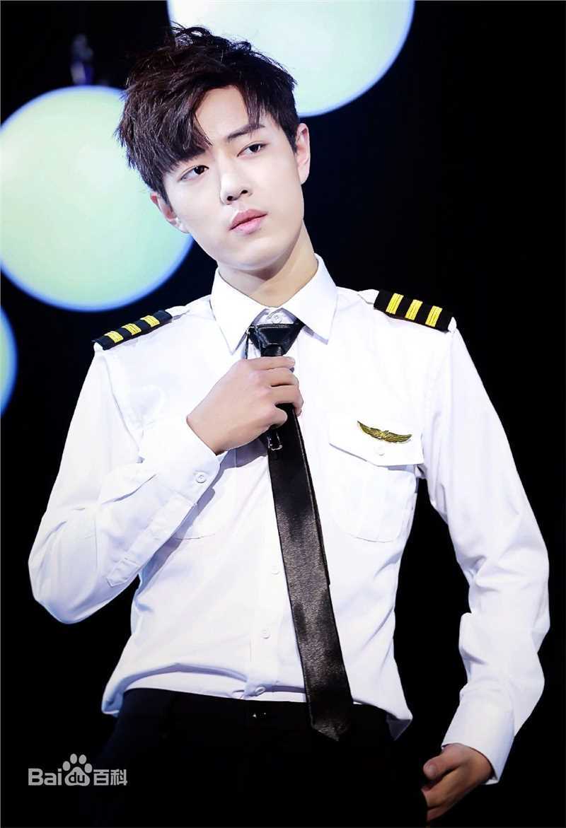 肖战燃少期间图图片图册