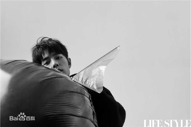 肖战精品购物指南LifeStyle生活照