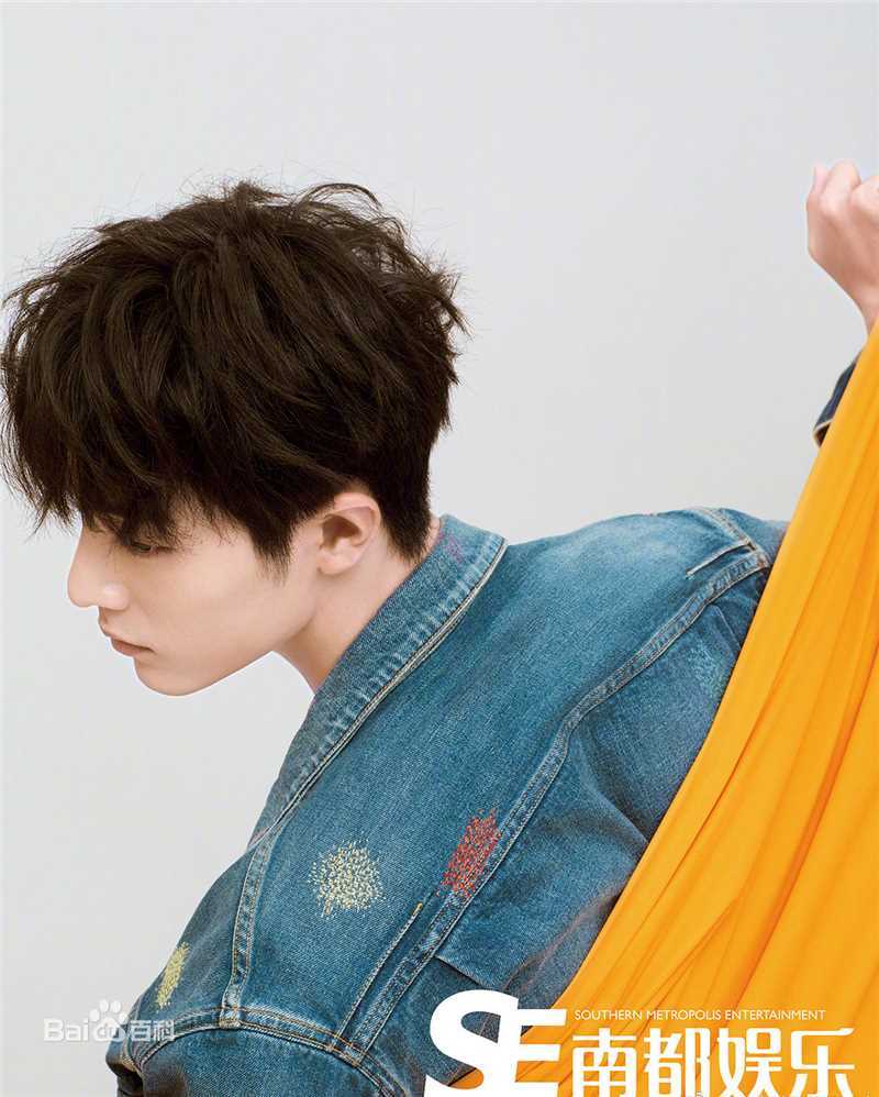 肖战在《南都娱乐周刊》中的