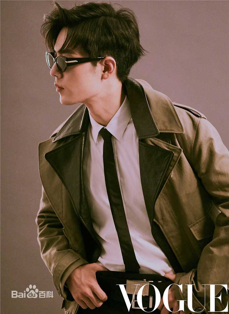 肖战Vogue服饰与美容壁纸壁纸