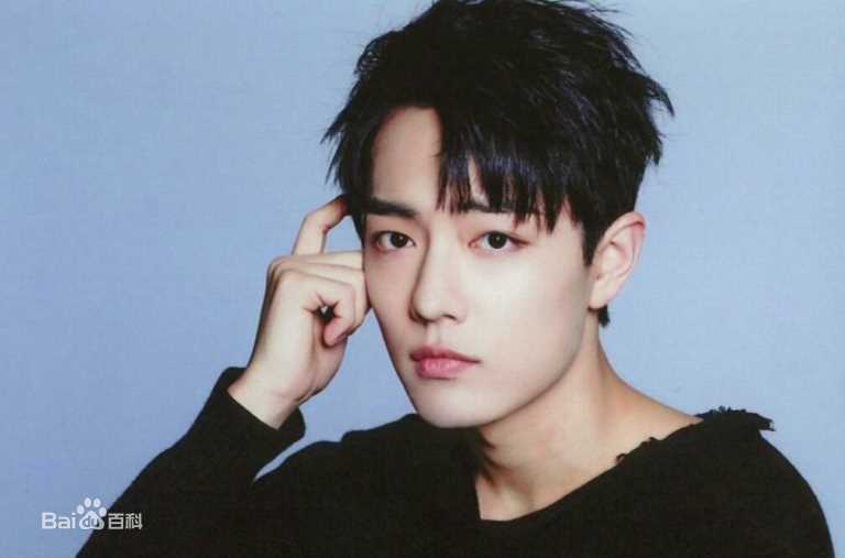 高清肖战性感图片