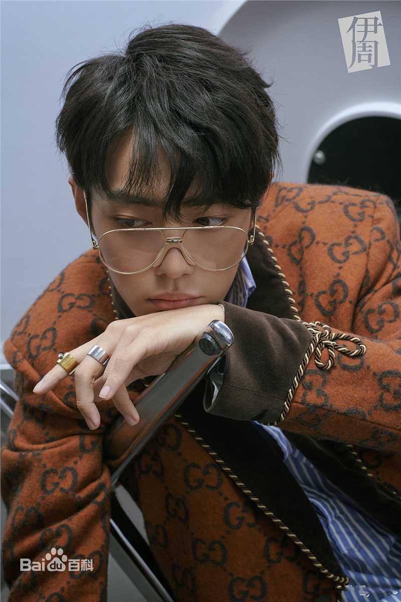 高清肖战性感图片