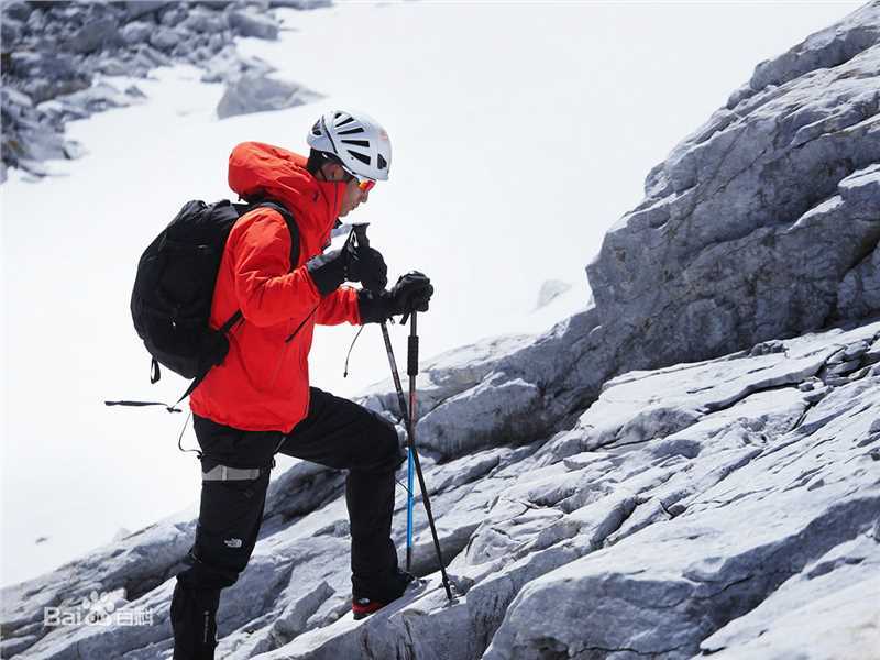 窦骁(Shawn Dou)攀登哈巴雪山图片图册