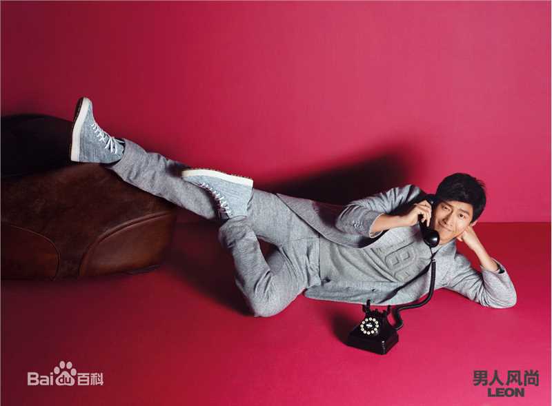 窦骁(Shawn Dou)男人风尚素颜照相册