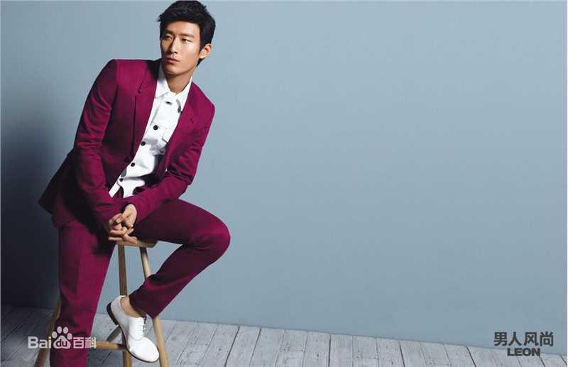 窦骁(Shawn Dou)男人风尚素颜照相册