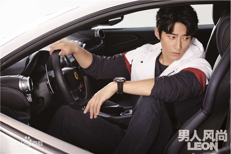 窦骁(Shawn Dou)最优质《男士风尚》封面杂志