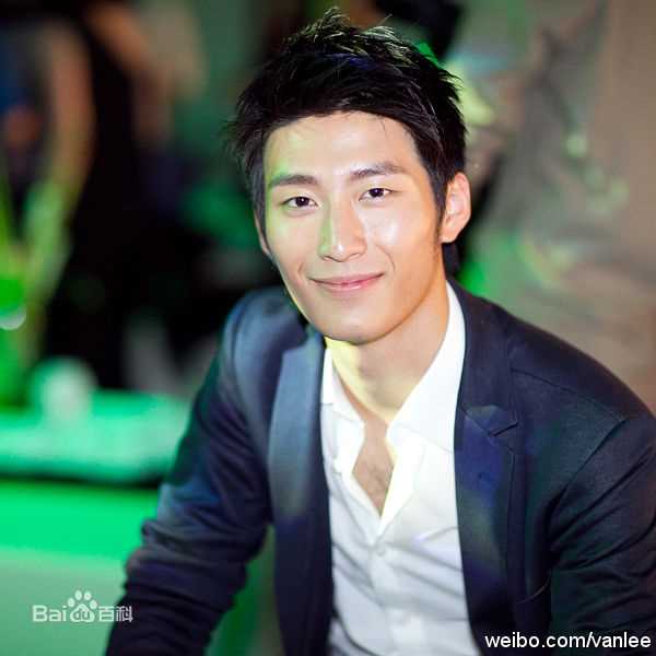 窦骁(Shawn Dou)20110520ELLEMEN睿士风行会图册