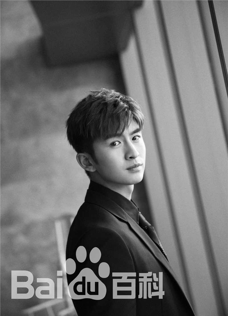 张云龙(Leon)2017嘉人中国风图片图册