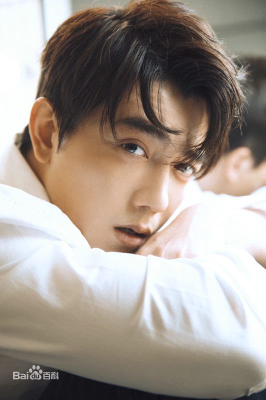 最优质李亭哲生活照