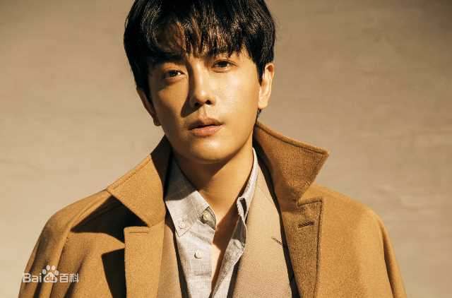 最优质李亭哲生活照