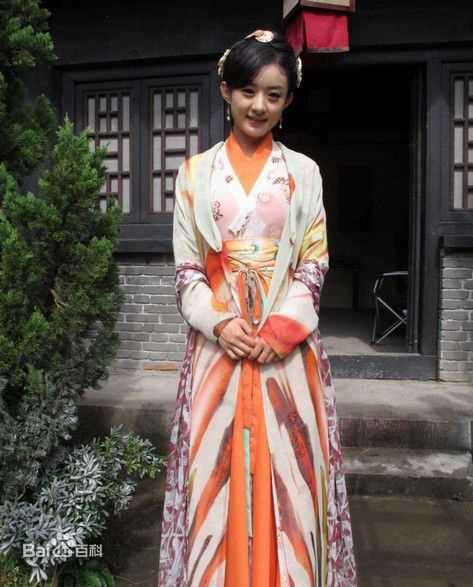 最新赵丽颖(Zhao Liying)在《错点戏点鸳鸯》苏幻儿中的图集