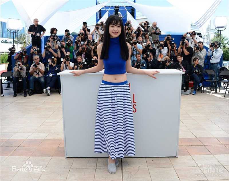 李梦(vivien)戛纳电影节素颜照壁纸