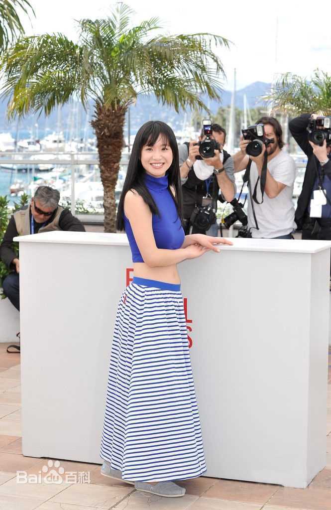 李梦(vivien)戛纳电影节素颜照壁纸