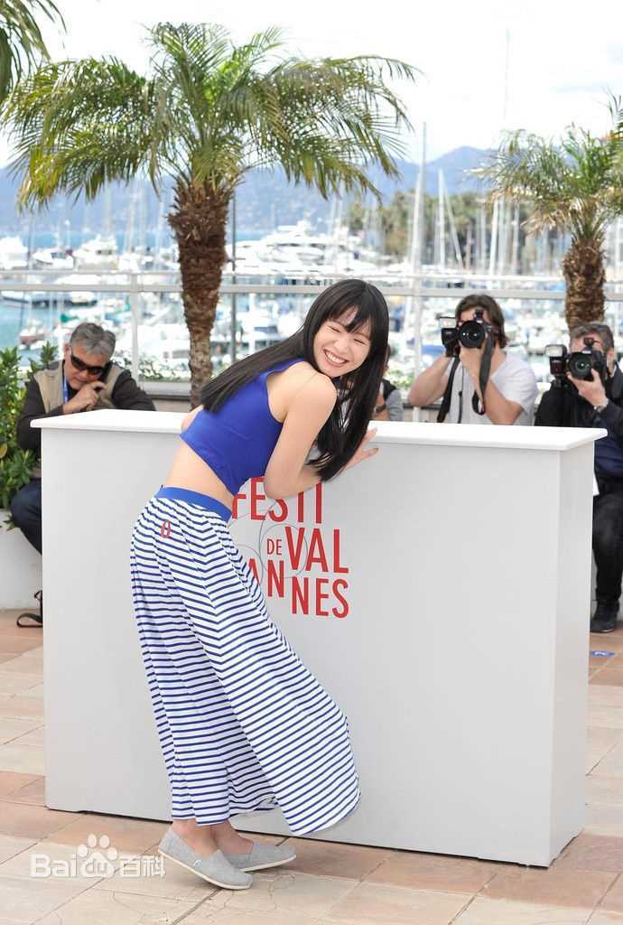 李梦(vivien)戛纳电影节素颜照壁纸