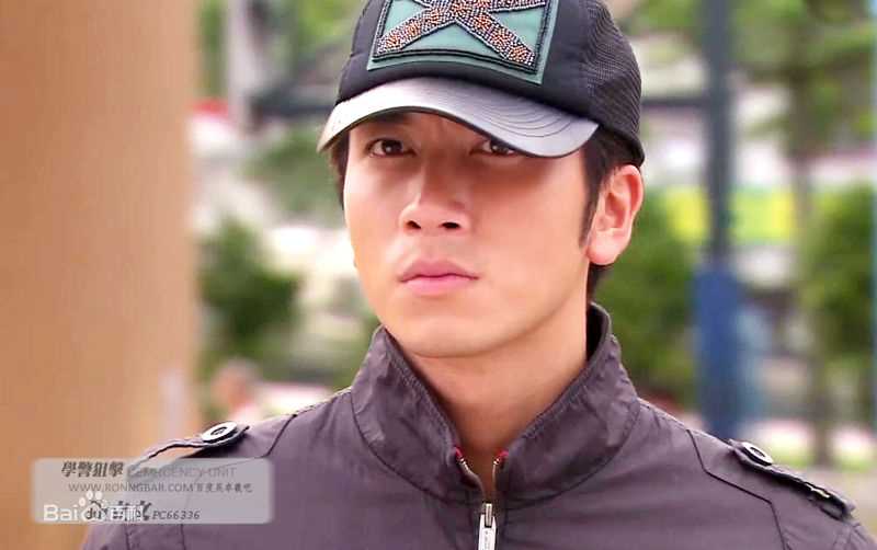 最新吴卓羲(Ng Cheuk Hai，Ron)在2009《学警狙击》饰 钟立文中的壁纸