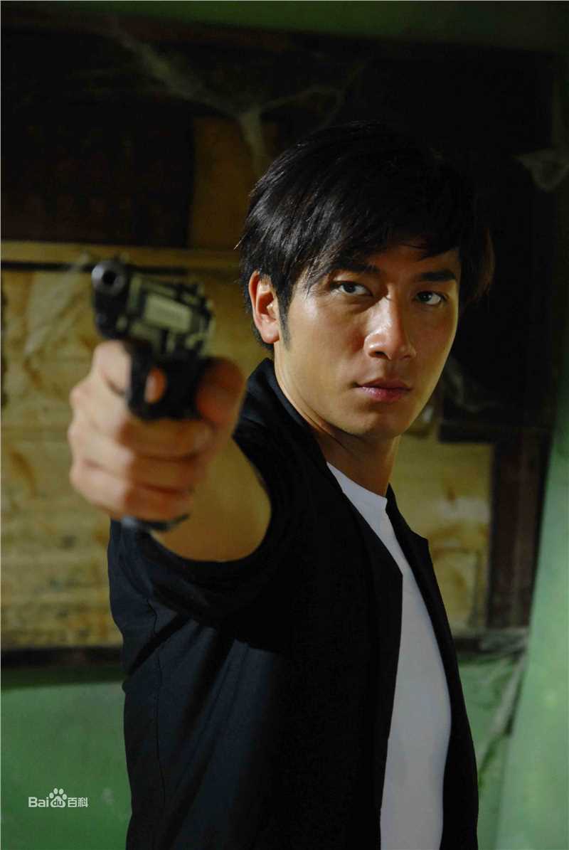 最新吴卓羲(Ng Cheuk Hai，Ron)在2009《学警狙击》饰 钟立文中的壁纸