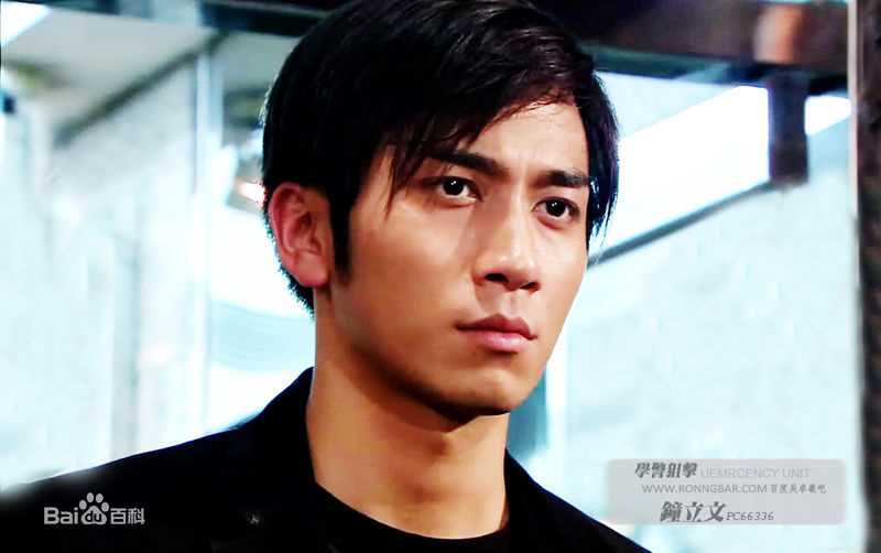 最新吴卓羲(Ng Cheuk Hai，Ron)在2009《学警狙击》饰 钟立文中的壁纸