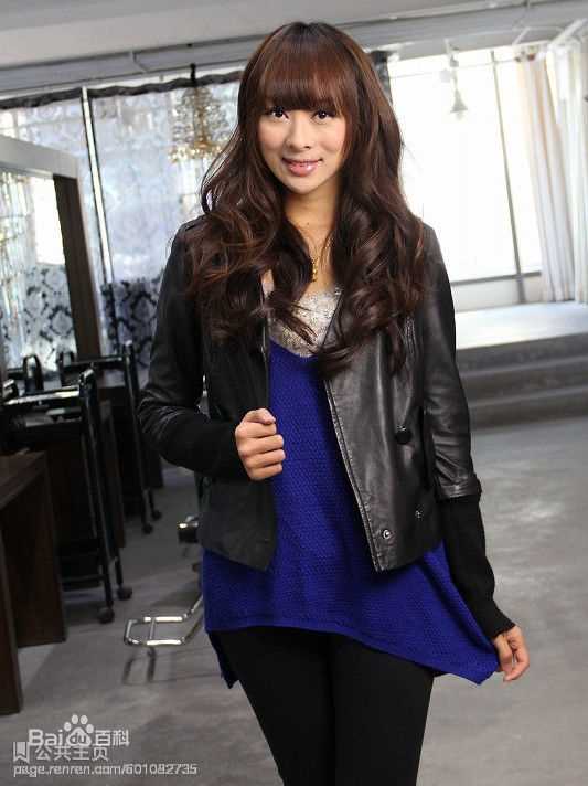 童苡萱(Elena)长发生活照生活照相册