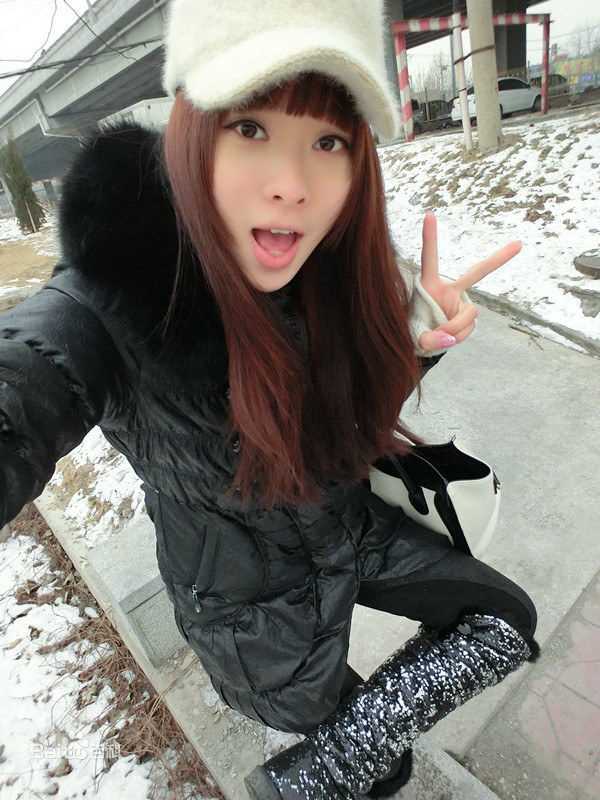 童苡萱(Elena)长发生活照生活照相册