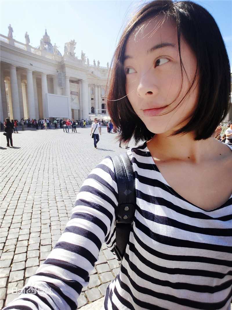 童苡萱(Elena)Q版和家人生活照