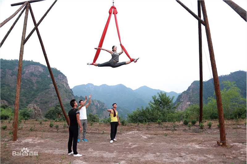 高清童苡萱(Elena)在《艺魂》林逸芸中的图集