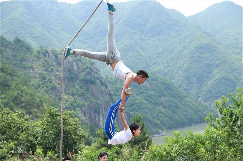 高清童苡萱(Elena)在《艺魂》林逸芸中的图集