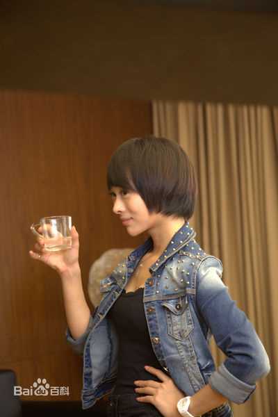 精选童苡萱(Elena)在《爱情狂想曲》韩晓丽中的图册