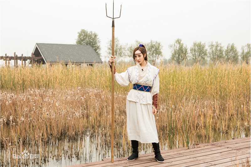 高清童苡萱(Elena)在《谁来陪伴我》白莲中的图集