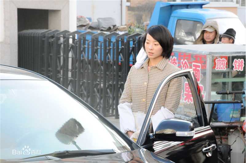 高清童苡萱(Elena)在《谁来陪伴我》白莲中的图集