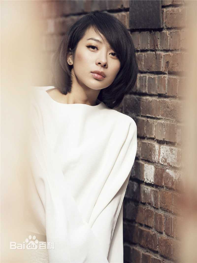 高清童苡萱(Elena)在《谁来陪伴我》白莲中的图集