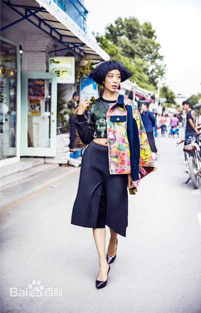 童苡萱(Elena)街拍图册