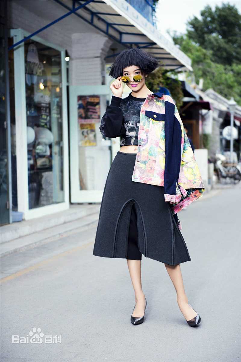 童苡萱(Elena)街拍图册