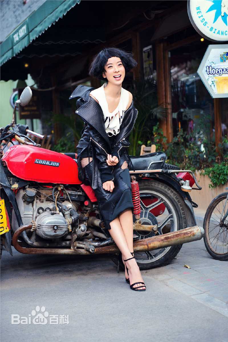 童苡萱(Elena)街拍图册