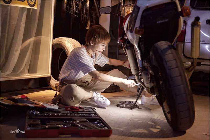 童苡萱(Elena)在《尾牌Q1》幺月中的